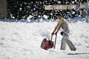 snow-thrower-951149_640